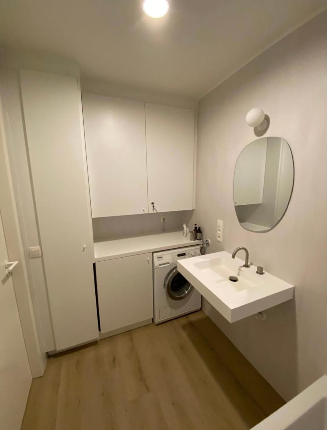 Gerenoveerd In Hartje - Met Privegarage Apartment Nieuwpoort